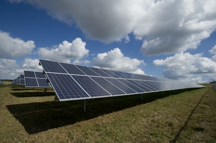 Solární elektrárna